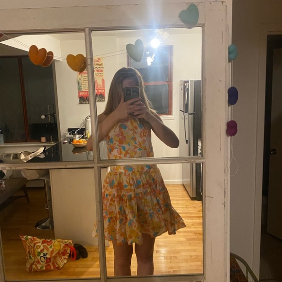 Floral halter mini dress- so cute and fun - Picture 3 of 8